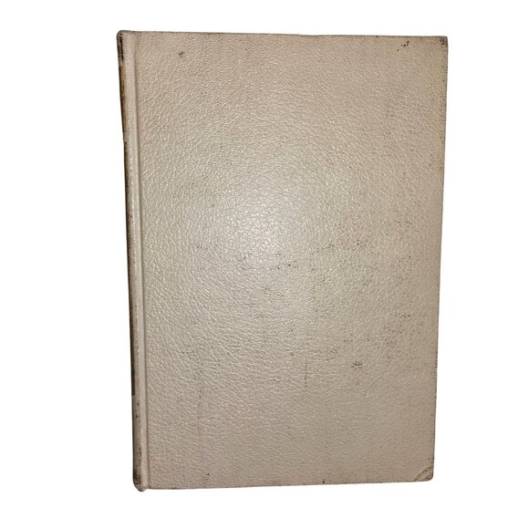 World Topics Year Book 1959 Hardcover written for 1958 - Picture 3 of 3